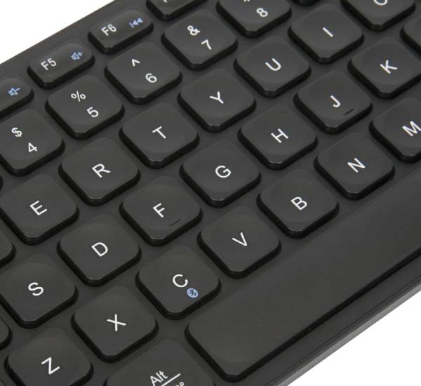 Targus  KB862 Compact Multi-device Bluetooth Keyboard English